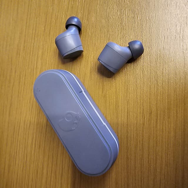 Skullcandy earbuds