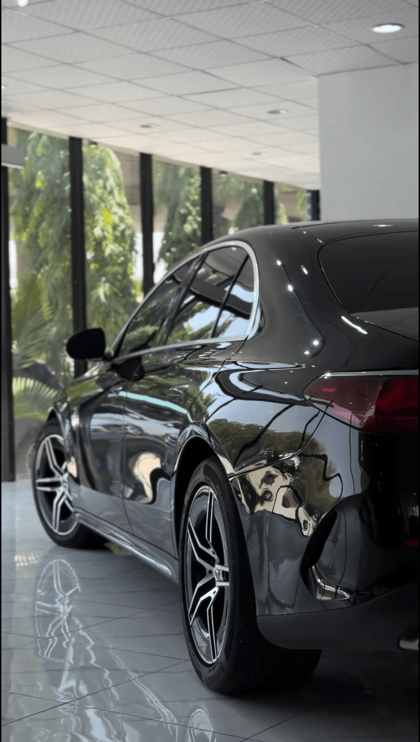 Mercedes-Benz E450 Sedan - Showroom